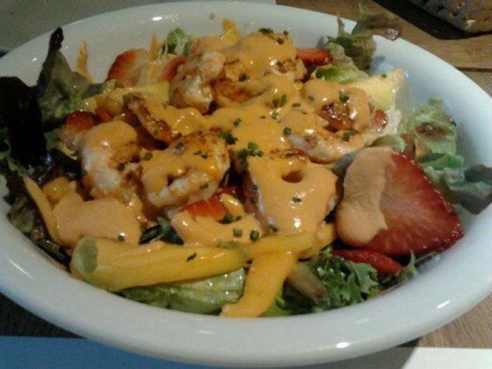 Comer en época de fresas: cómo incorporar esta fruta a tus recetas