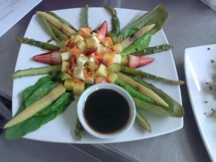 Comer en época de fresas: cómo incorporar esta fruta a tus recetas