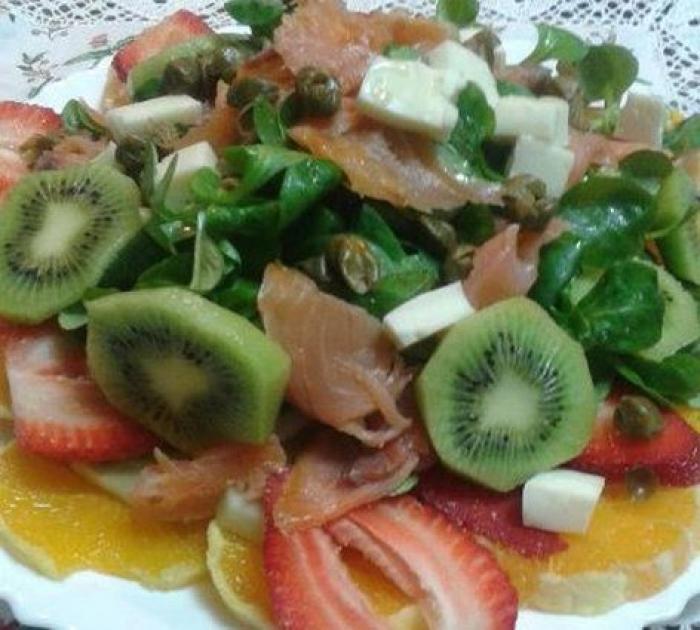 Comer en época de fresas: cómo incorporar esta fruta a tus recetas