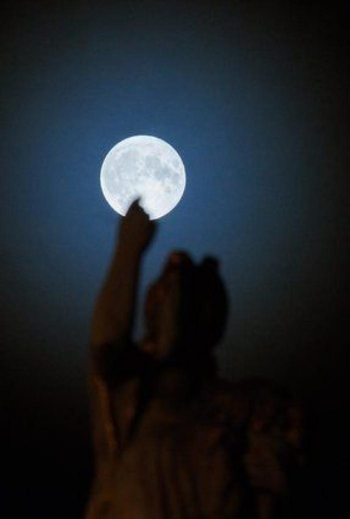 17 fotones que muestran la superluna alrededor del mundo