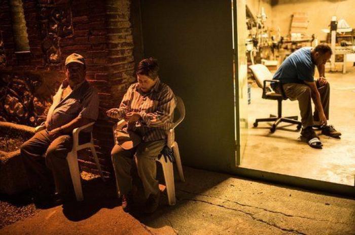 La vida de los españoles en la vendimia francesa, en 27 fotones