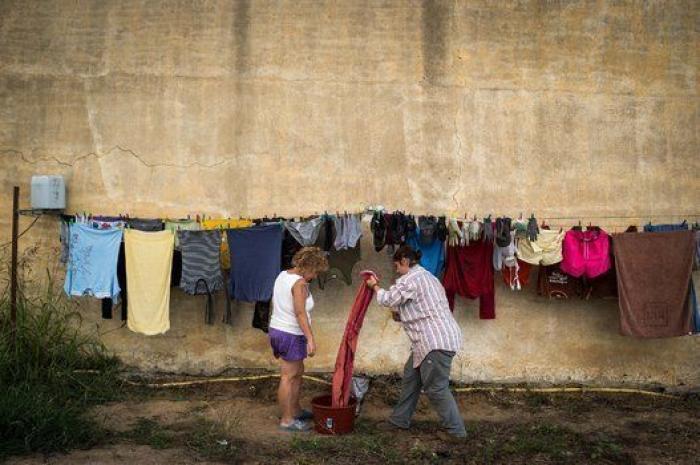 La vida de los españoles en la vendimia francesa, en 27 fotones