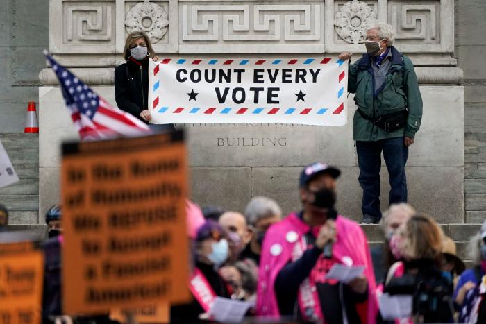 Decenas de detenidos en las protestas contra Trump en Nueva York y Mineápolis