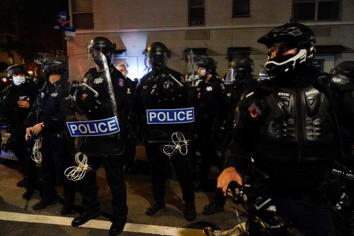 Decenas de detenidos en las protestas contra Trump en Nueva York y Mineápolis