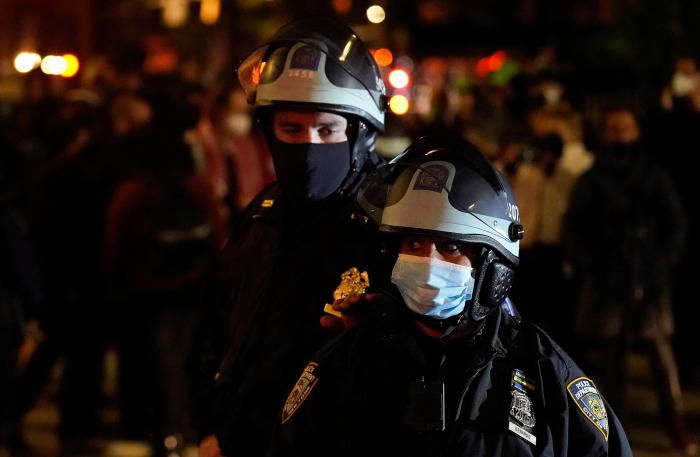 Decenas de detenidos en las protestas contra Trump en Nueva York y Mineápolis