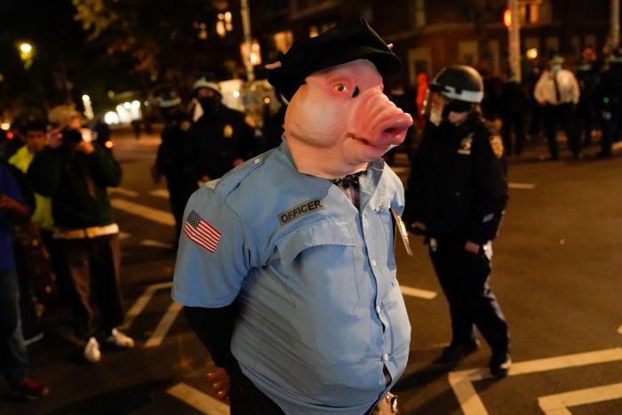 Decenas de detenidos en las protestas contra Trump en Nueva York y Mineápolis