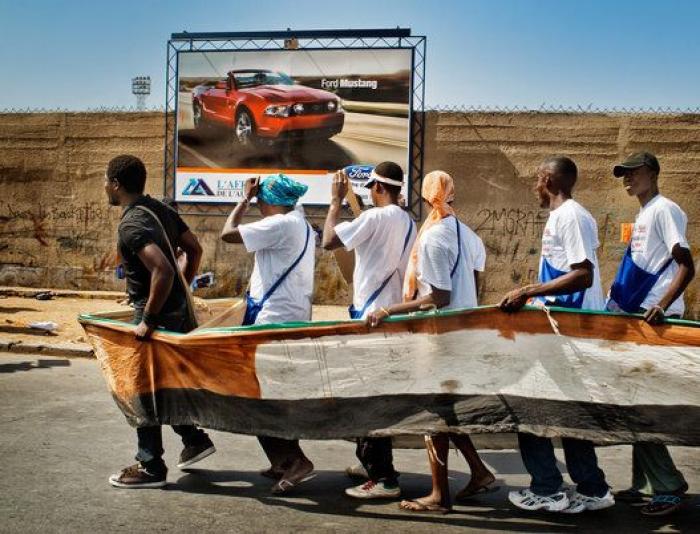 Un grupo de fotoperiodistas vende sus imágenes para ayudar a los refugiados