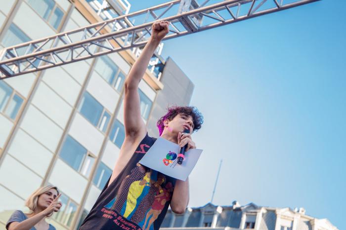 #MeQueer: Los miembros del colectivo LGTBI se lanzan a las redes sociales a denunciar la discriminación