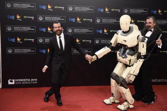 Así posa Antonio Banderas en el Festival de San Sebastián sin Melanie Griffith (FOTOS)