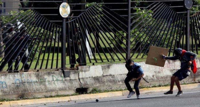 ¿Quién es Óscar Pérez, el policía rebelde que disparó contra el Supremo venezolano?