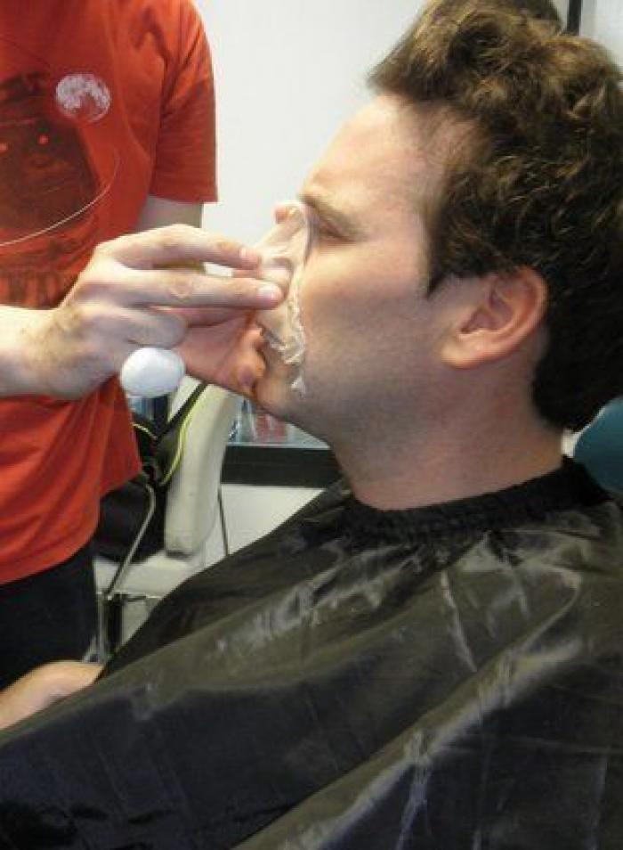 Botella, sobre la venta de viviendas públicas a un fondo de inversión: "Se respetaron los derechos de los inquilinos"