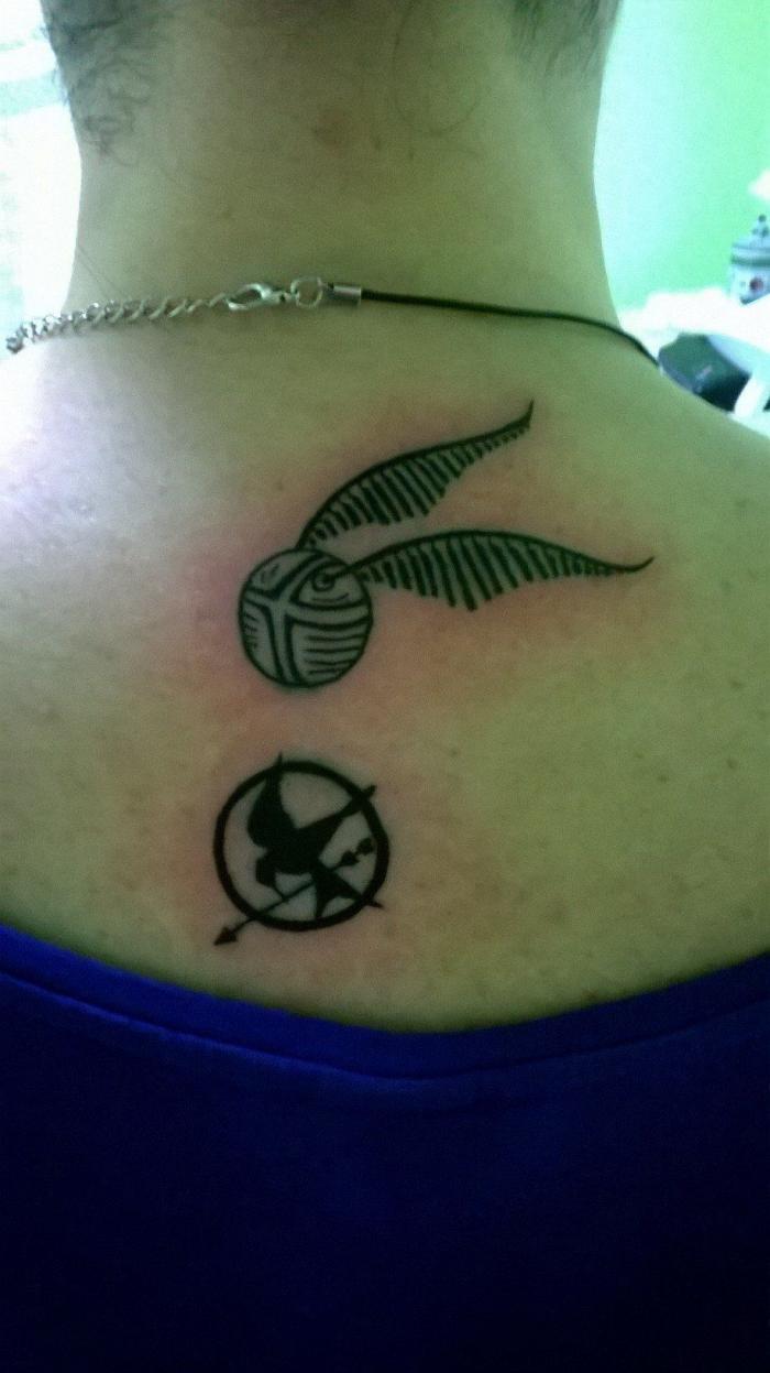 Descalifican a una mujer que opositaba a psicóloga militar por tener un tatuaje