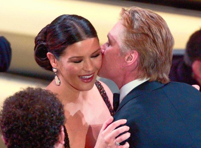 Catherine Zeta-Jones responde a quienes daban por rota su relación con Michael Douglas