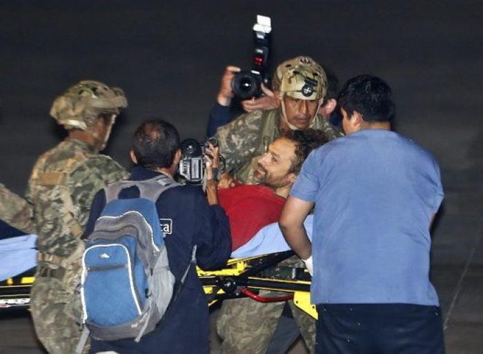 El espeleólogo rescatado: "Lo peor fueron los primeros días, sin comida y con dolores muy intensos"