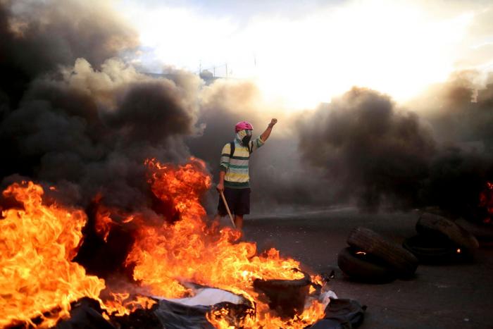Detenido el expresidente de Honduras Juan Orlando Hernández acusado de narcotráfico por EEUU