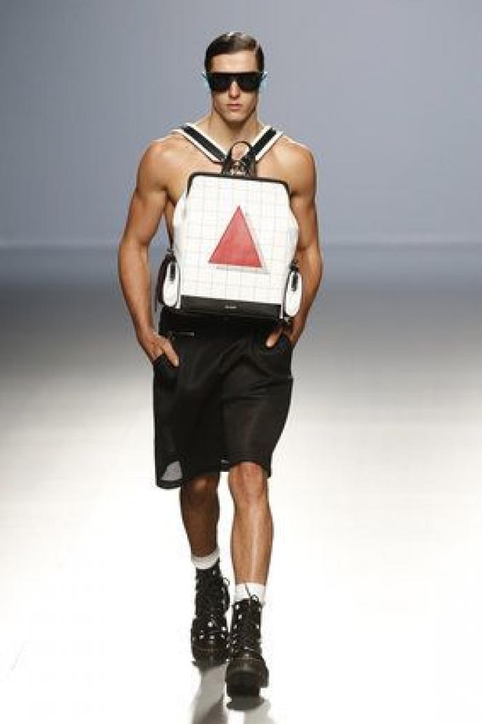 David Delfín "emocionado y agradecido" tras el Premio Nacional de Diseño de Moda