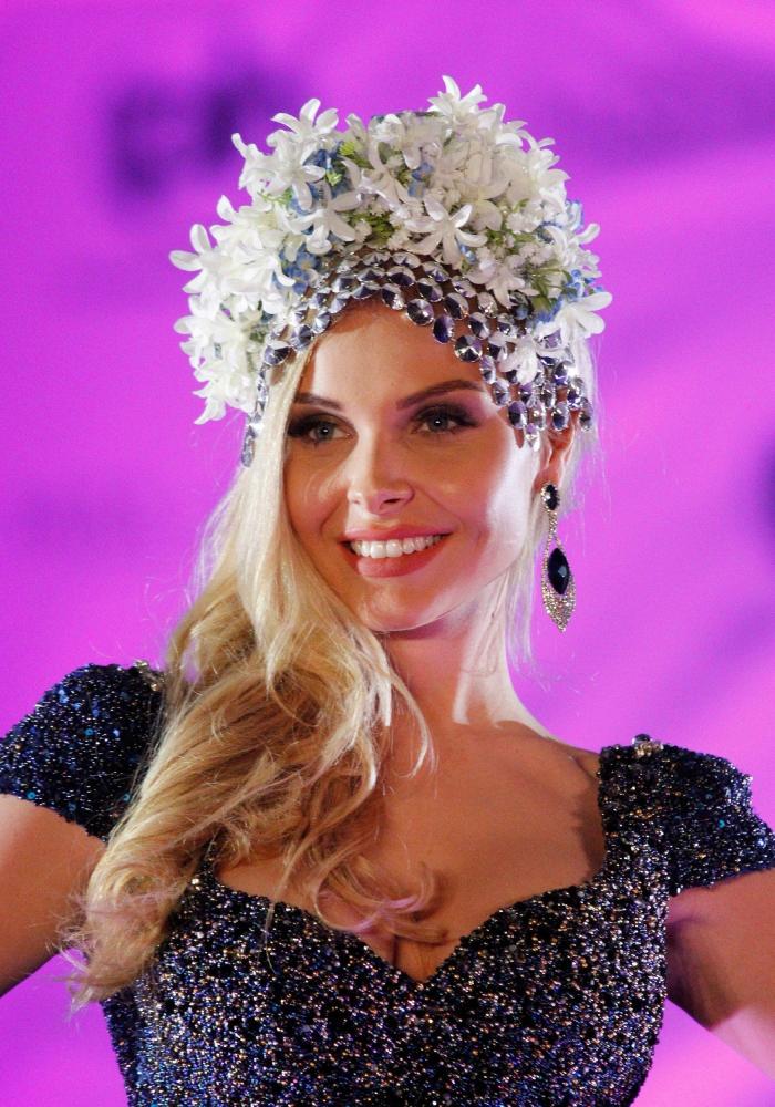 Miss Universo podría coronar por primera vez a una mujer transexual (y además es española)