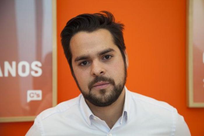 A Fernando de Páramo (C's) le recuerdan estos tuits tras ir al palco del Bernabéu