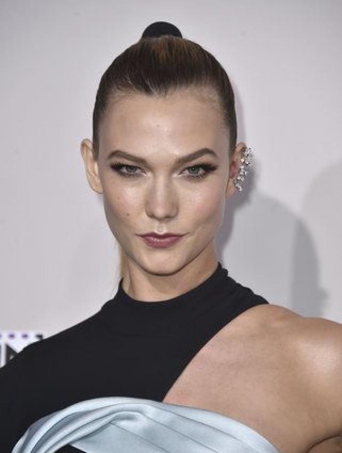 Ariana Grande es la mejor artista del año, según los American Music Awards