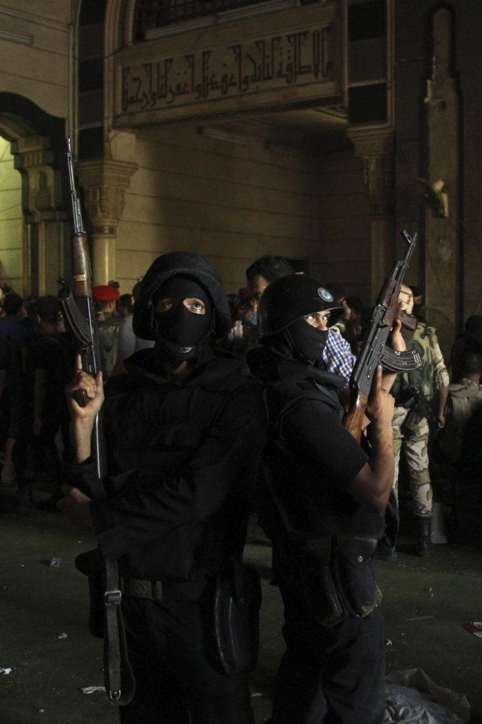 Anulan la cadena perpetua al expresidente egipcio Mursi por un caso de espionaje