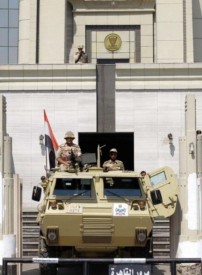 Anulan la cadena perpetua al expresidente egipcio Mursi por un caso de espionaje