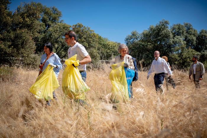 13.000 voluntarios, 450 puntos y 83 toneladas de basuraleza: así fue la tercera edición de '1 metro cuadrado por la naturaleza"