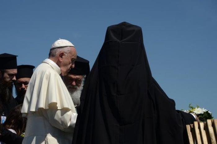 El papa reclama al mundo prestar atención a la tragedia de los refugiados