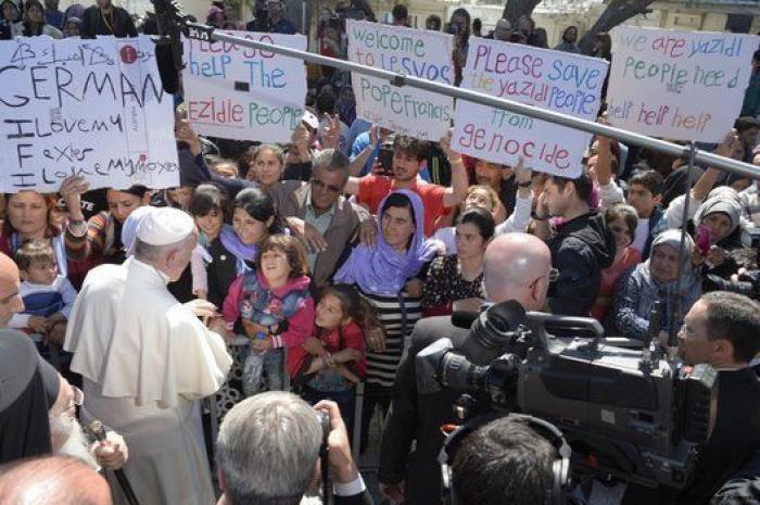 El papa reclama al mundo prestar atención a la tragedia de los refugiados