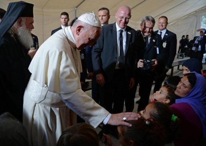 El papa reclama al mundo prestar atención a la tragedia de los refugiados