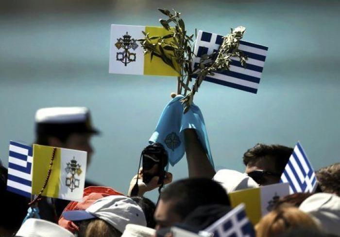 El papa reclama al mundo prestar atención a la tragedia de los refugiados