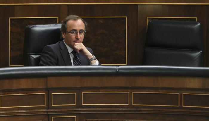 ¿Quiénes apoyan a cada candidato en la batalla del PP?