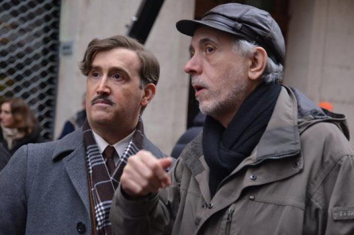 Penélope Cruz convierte a Chino Darín en Chino Carmín