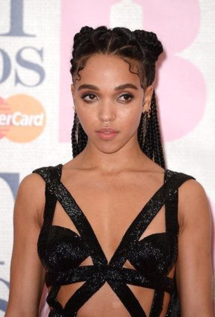 Lady Gaga, Justin Bieber, Beyoncé o Rihanna: caídas y resbalones sobre el escenario (VÍDEOS)