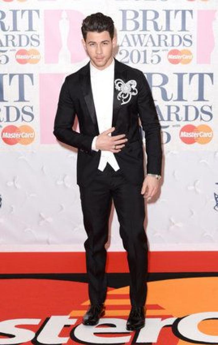 Lady Gaga, Justin Bieber, Beyoncé o Rihanna: caídas y resbalones sobre el escenario (VÍDEOS)