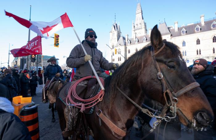 El jefe de Policía de Ottawa dimite por el caos de la protesta de camioneros y antivacunas