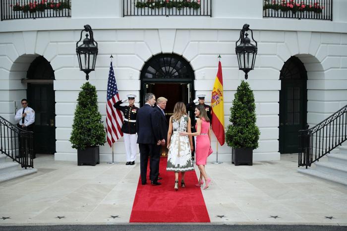 La reina Letizia, con un vestido idéntico a uno de Melania para el encuentro con los Trump