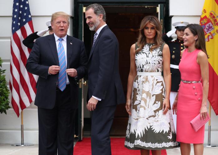 La reina Letizia, con un vestido idéntico a uno de Melania para el encuentro con los Trump