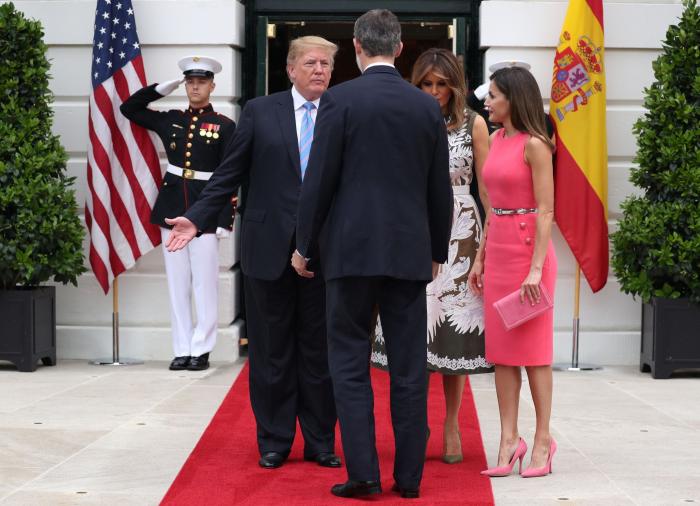 La reina Letizia, con un vestido idéntico a uno de Melania para el encuentro con los Trump