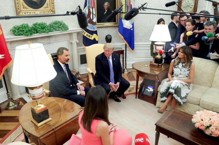 La reina Letizia, con un vestido idéntico a uno de Melania para el encuentro con los Trump