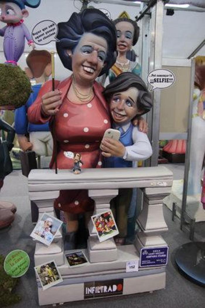 Toni Cantó, fallero de honor en el Cabañal (VÍDEO)