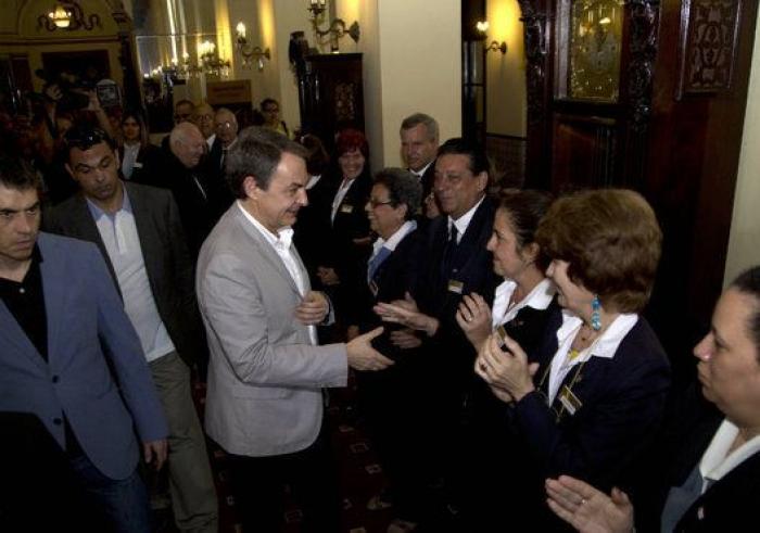 Zapatero elude el enfrentamiento con Margallo por su viaje a Cuba