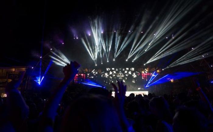 El mensaje viral de una madre contra los padres que se quejan por las compras de la vuelta al cole