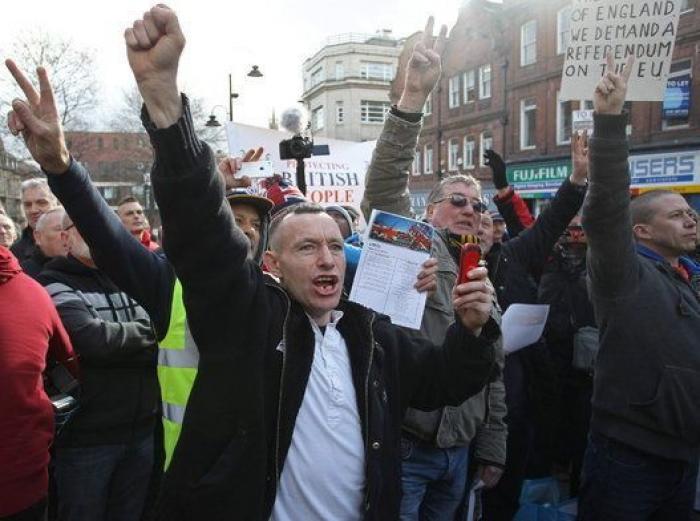 El movimiento islamófobo Pegida llega con poca fuerza a Inglaterra (FOTOS)