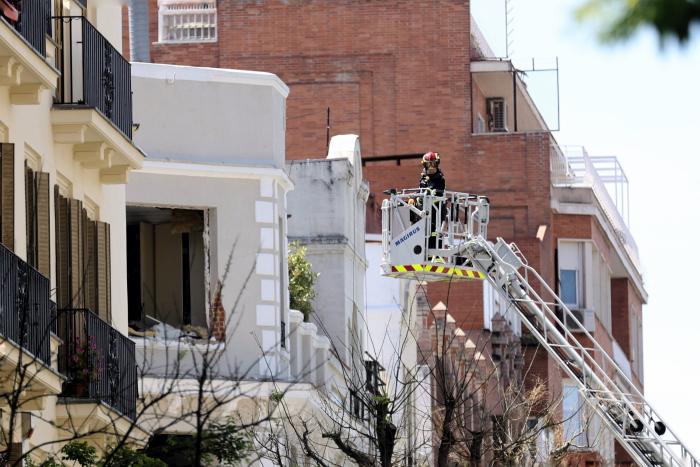 Los bomberos concluyen que todavía hay "zonas inestables" en el edificio que explotó en Madrid