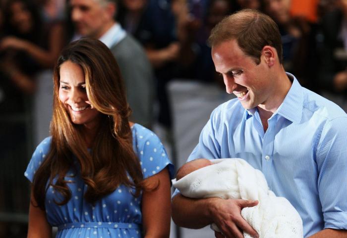 Los duques de Cambridge denuncian el acoso y la vigilancia de los 'paparazzi' a sus hijos