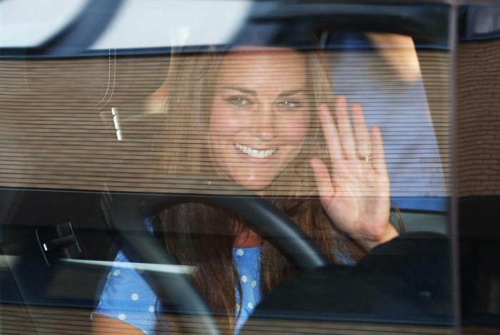 Los duques de Cambridge denuncian el acoso y la vigilancia de los 'paparazzi' a sus hijos