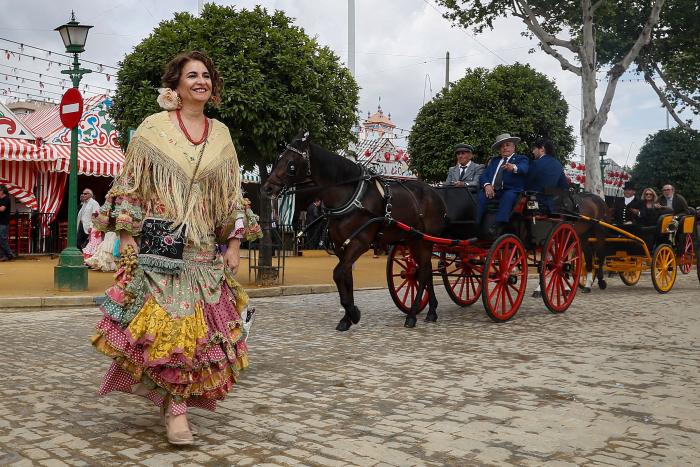 De políticos a 'influencers': todo el famoseo que ha pisado la Feria de Abril