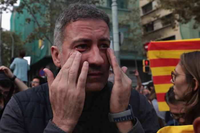 El irónico comentario de la Policía sobre el independentista que rompió su DNI