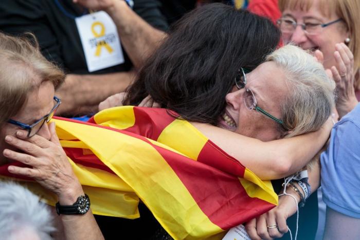 El irónico comentario de la Policía sobre el independentista que rompió su DNI