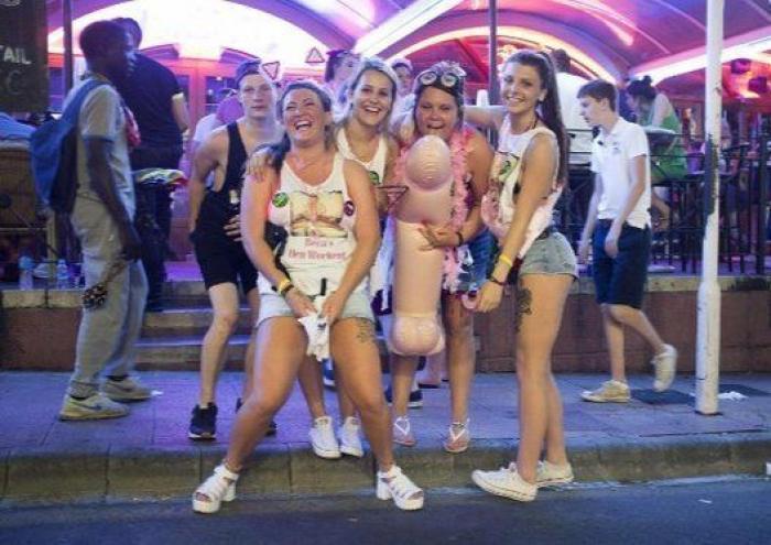 El mapa del turismo de borrachera en España: "Es una vergüenza"